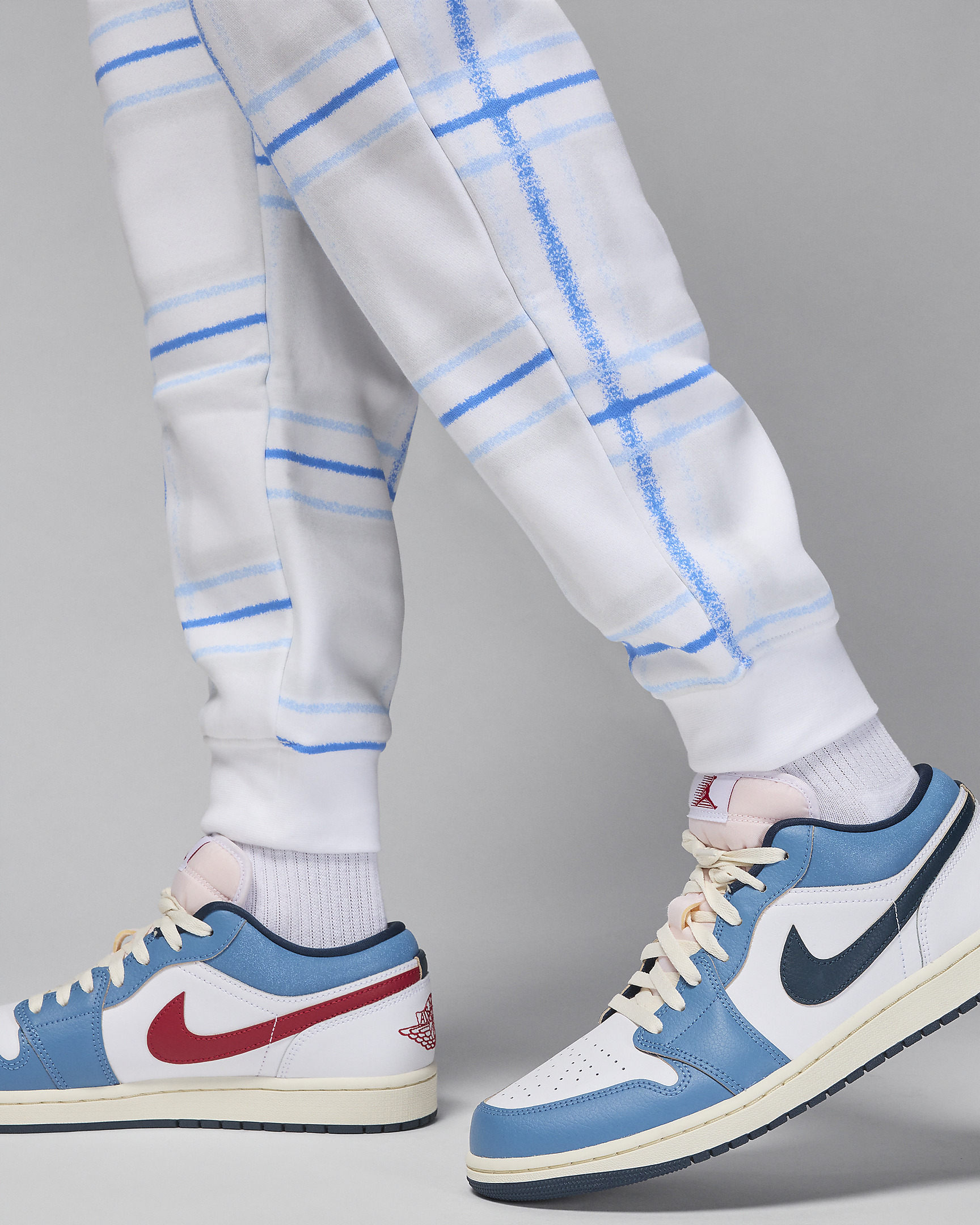 Jordan Essentials Men's Fleece Pants - 6