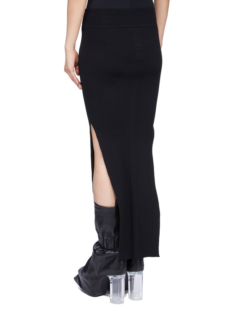 SACRISKIRT 3