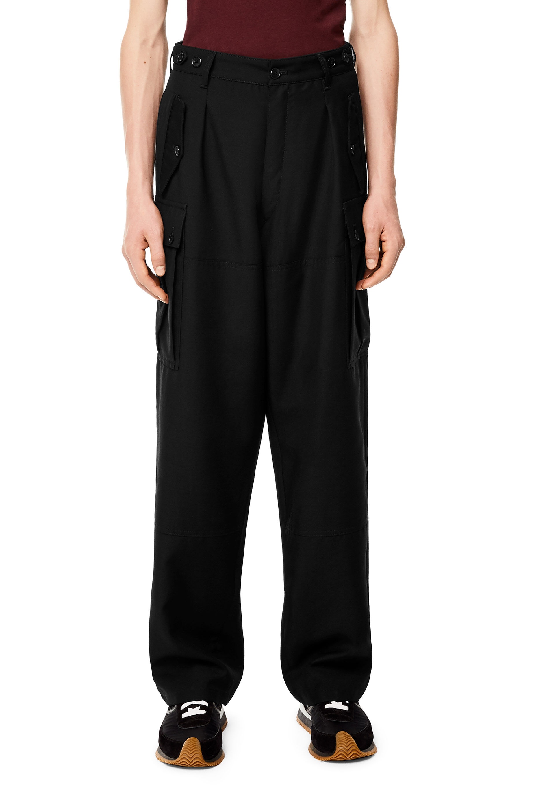 Cargo pocket trousers in wool - 3