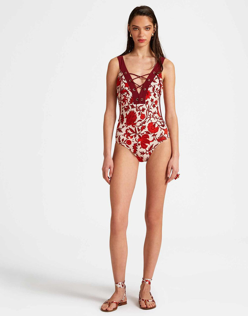 Daiquiri Suit 6
