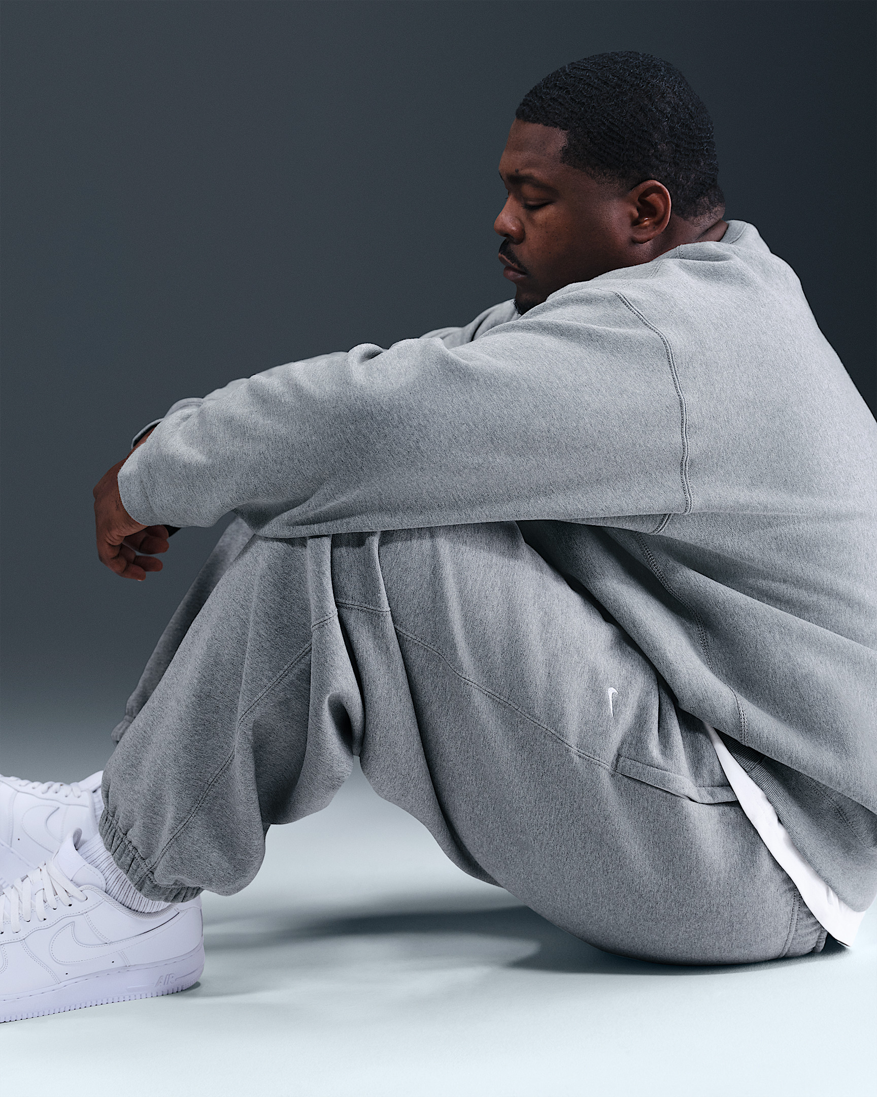 Nike Solo Swoosh Men's Cuffed Fleece Pants - 10