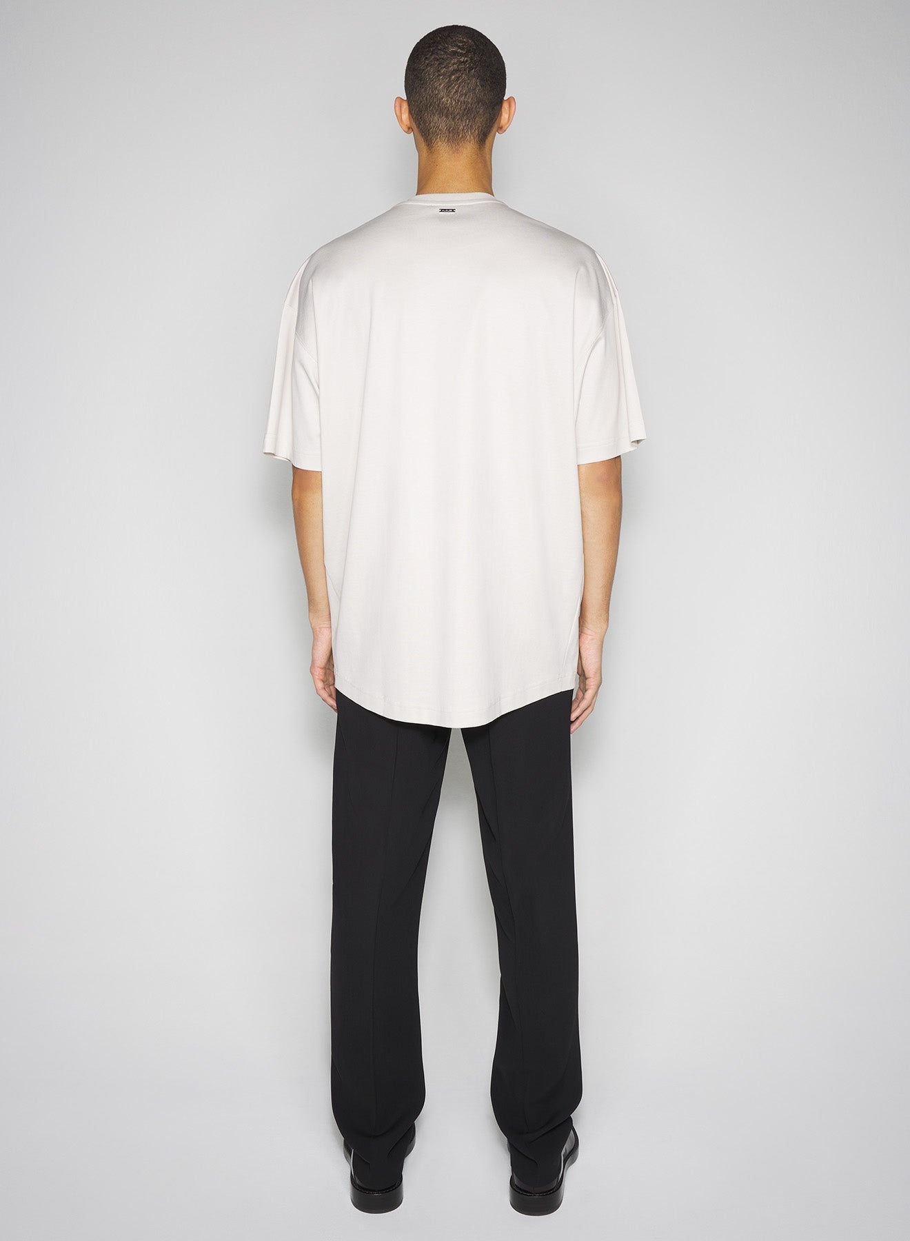beige pierced t-shirt - 4