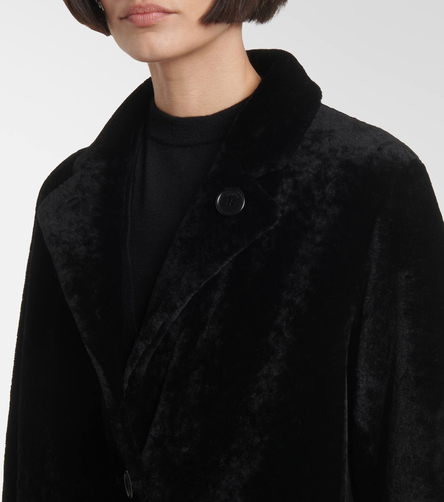 Reversible shearling and leather coat - 4