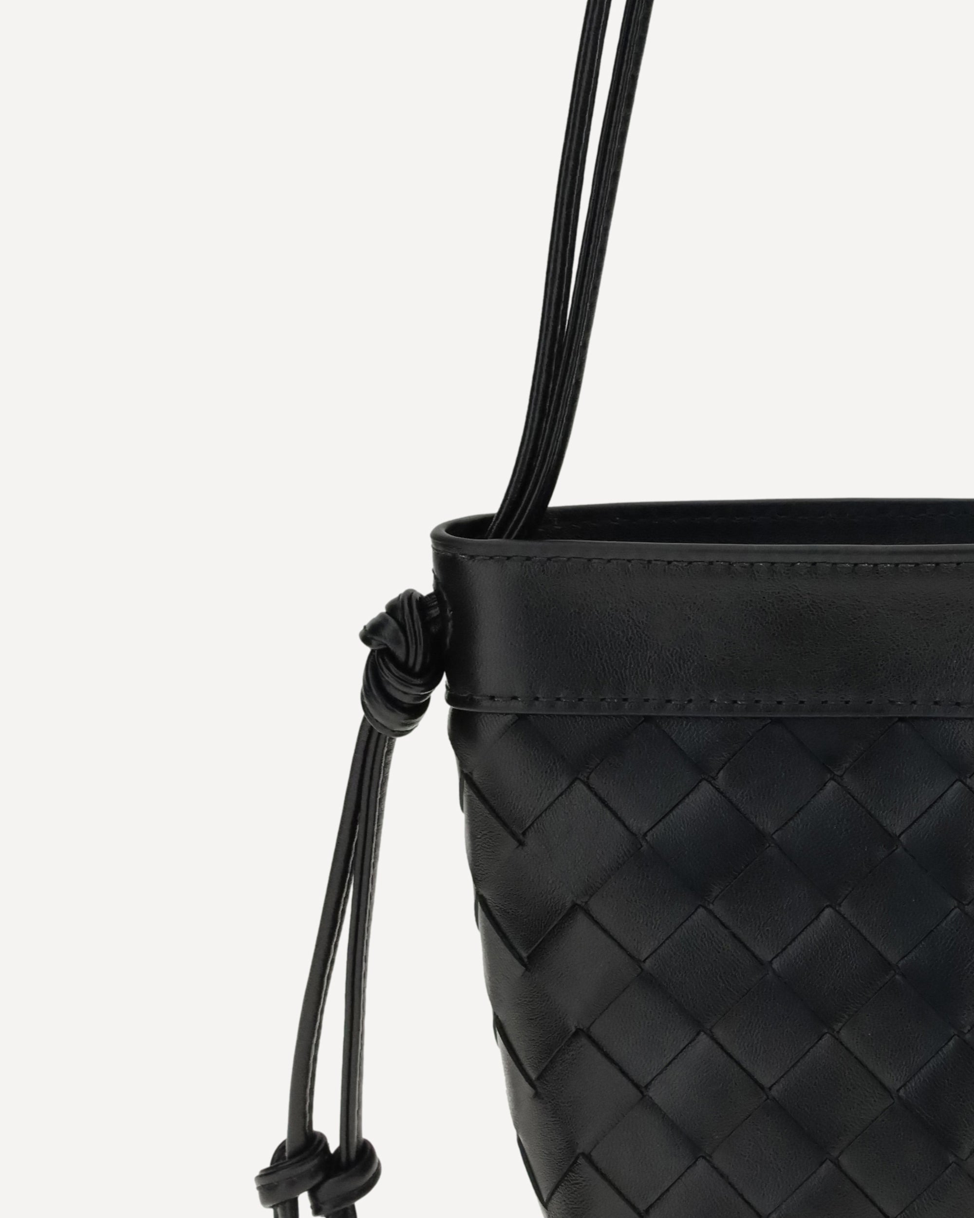 On Strap Shoulder Bag - 4