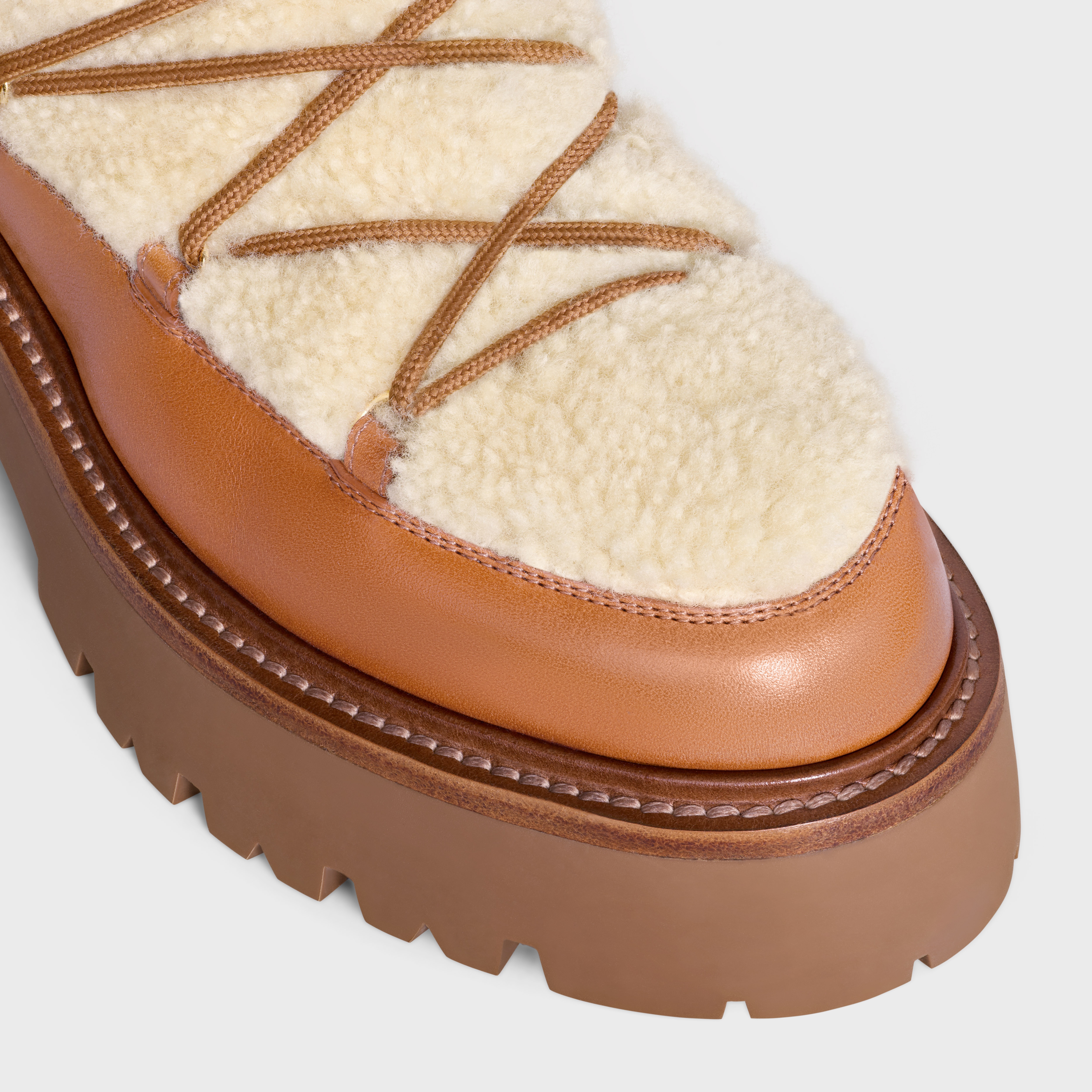 CELINE BULKY LACE-UP BOOT in SHEARLING AND CALFSKIN - 4