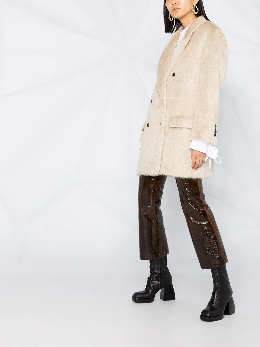 tailored oversized fur coat - 6