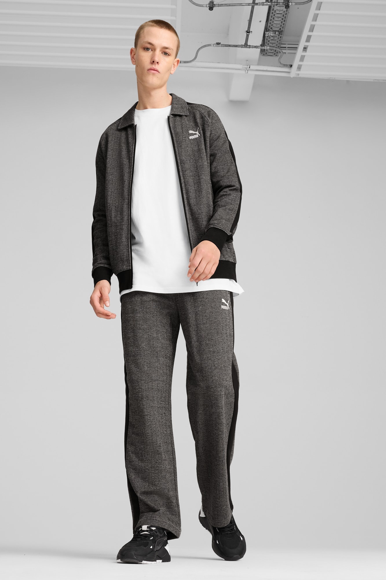 T7 Men's Relaxed Track Pants - 5