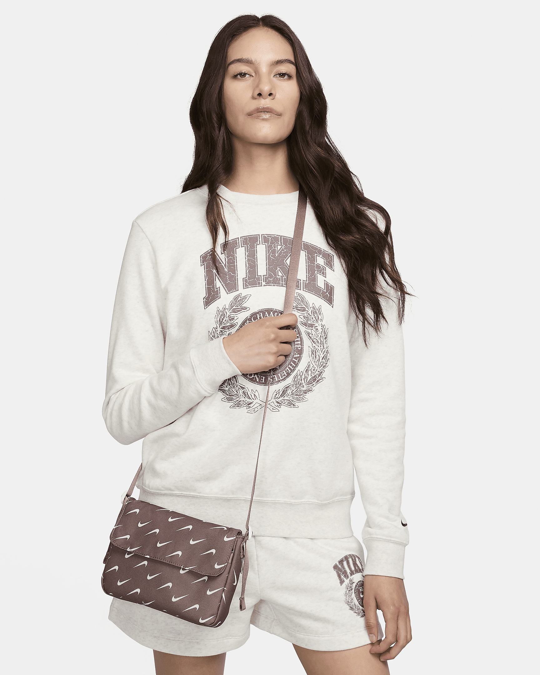 Nike Sportswear Futura 365 Women's Crossbody Bag (3L) - 1
