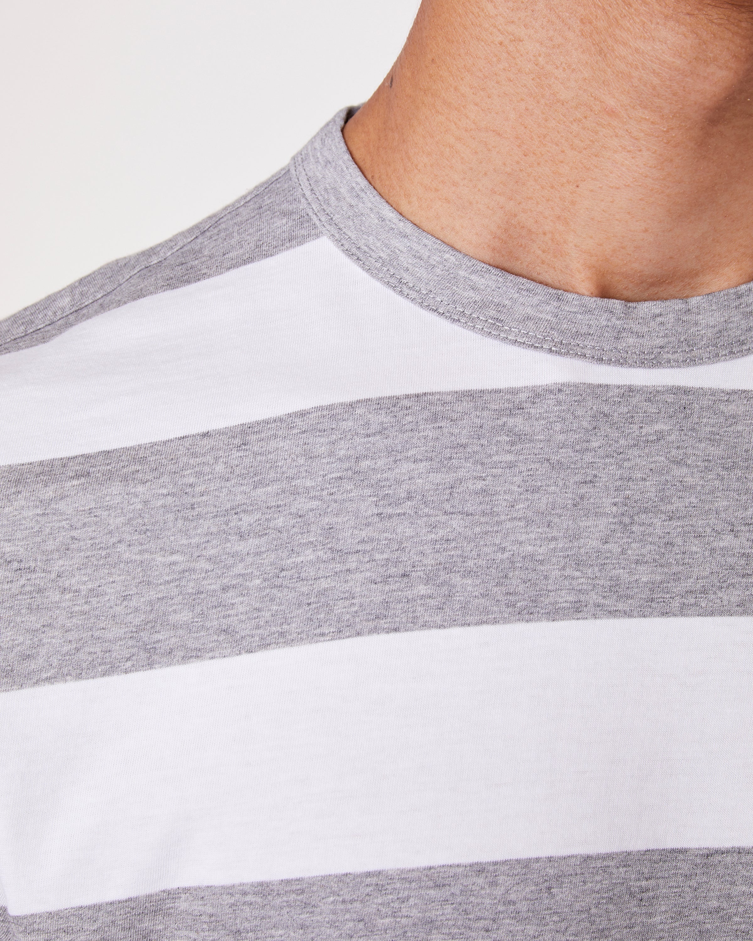 T-SHIRT - 4