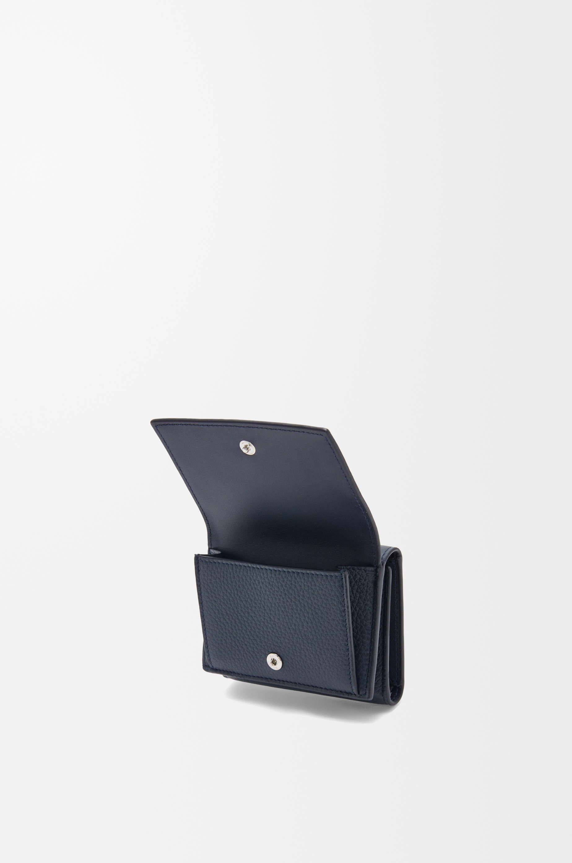 Trifold wallet in soft grained calfskin - 3