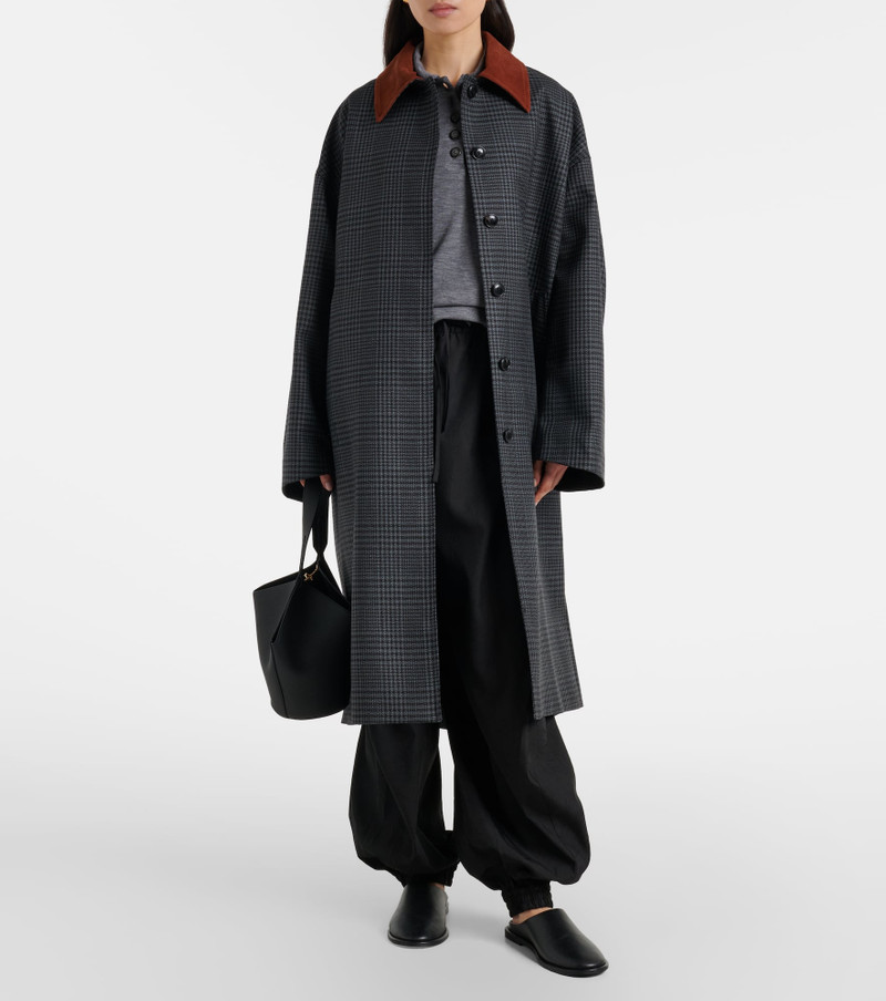 RÓHE Barrel-leg pants outlook