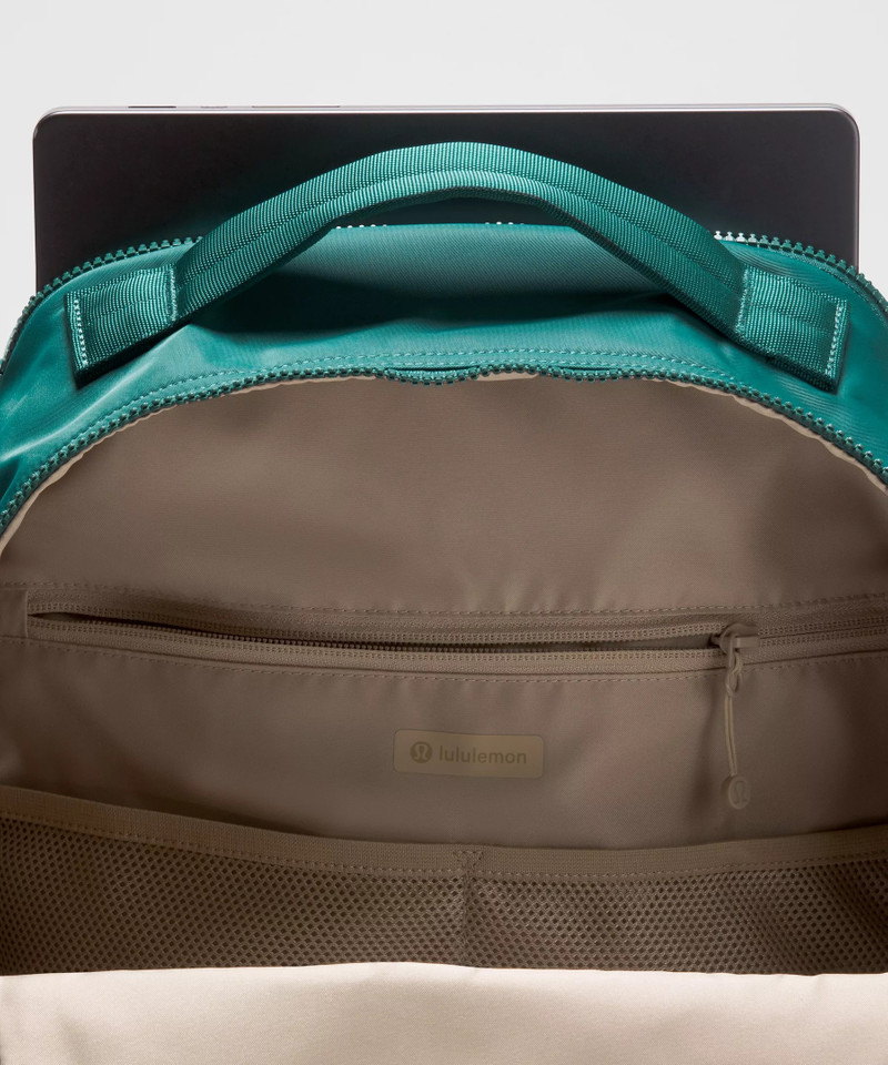 New Crew Backpack 22L *Updated 5