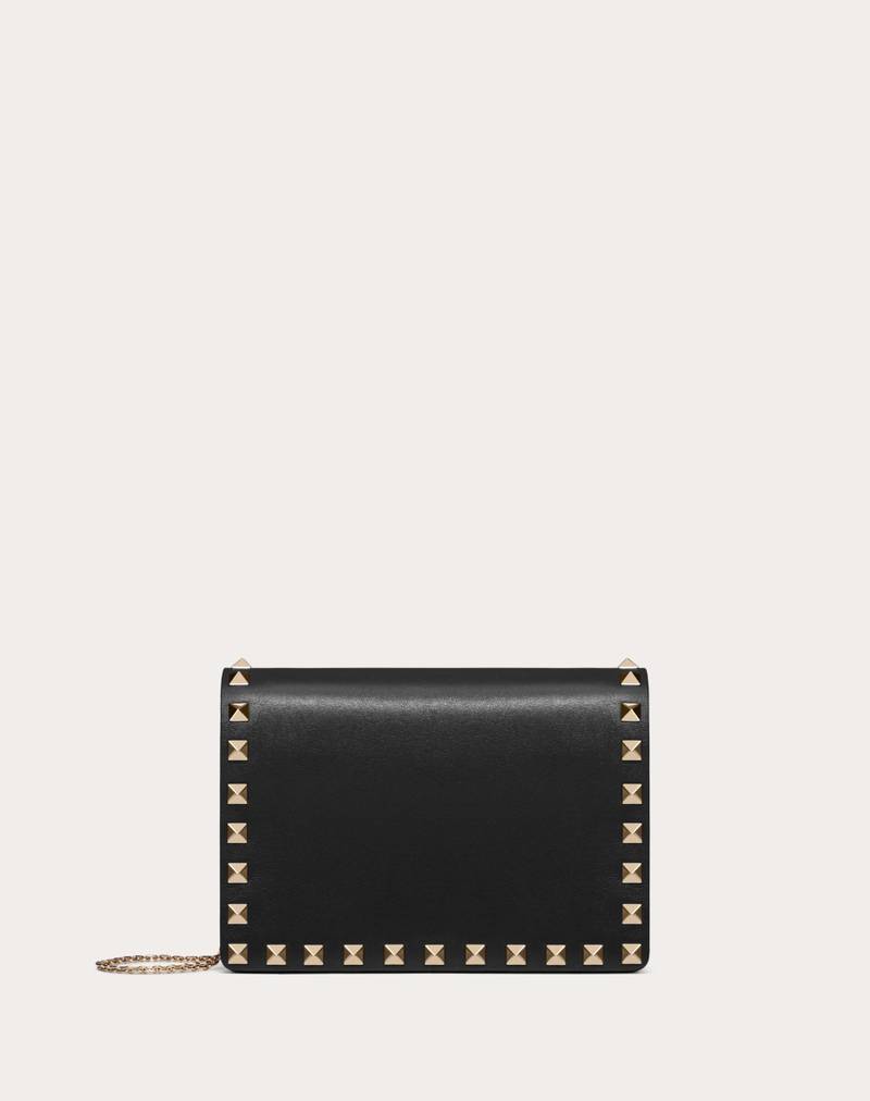 ROCKSTUD CALFSKIN CHAIN POUCH 1