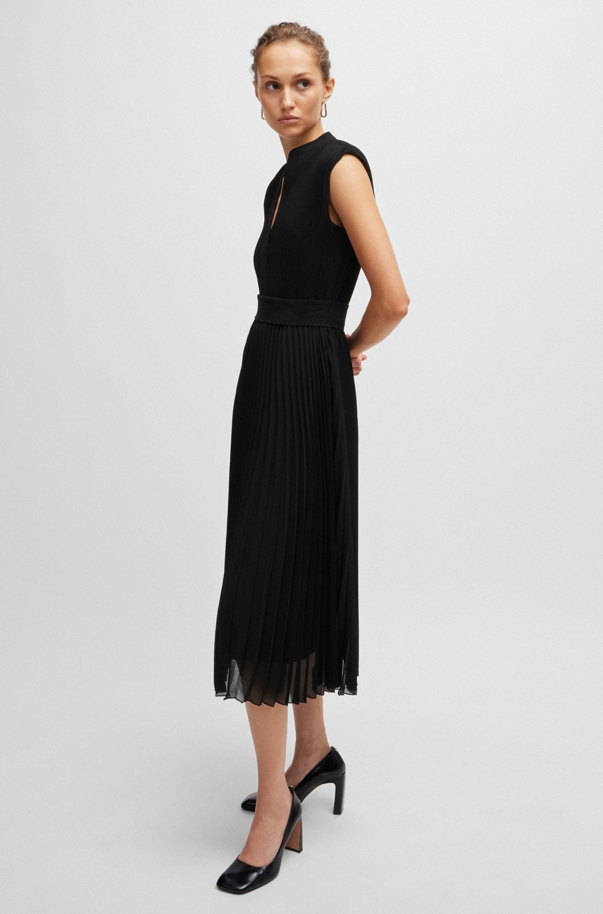 PLISSÉ-CREPE DRESS WITH NOTCH NECKLINE - 6
