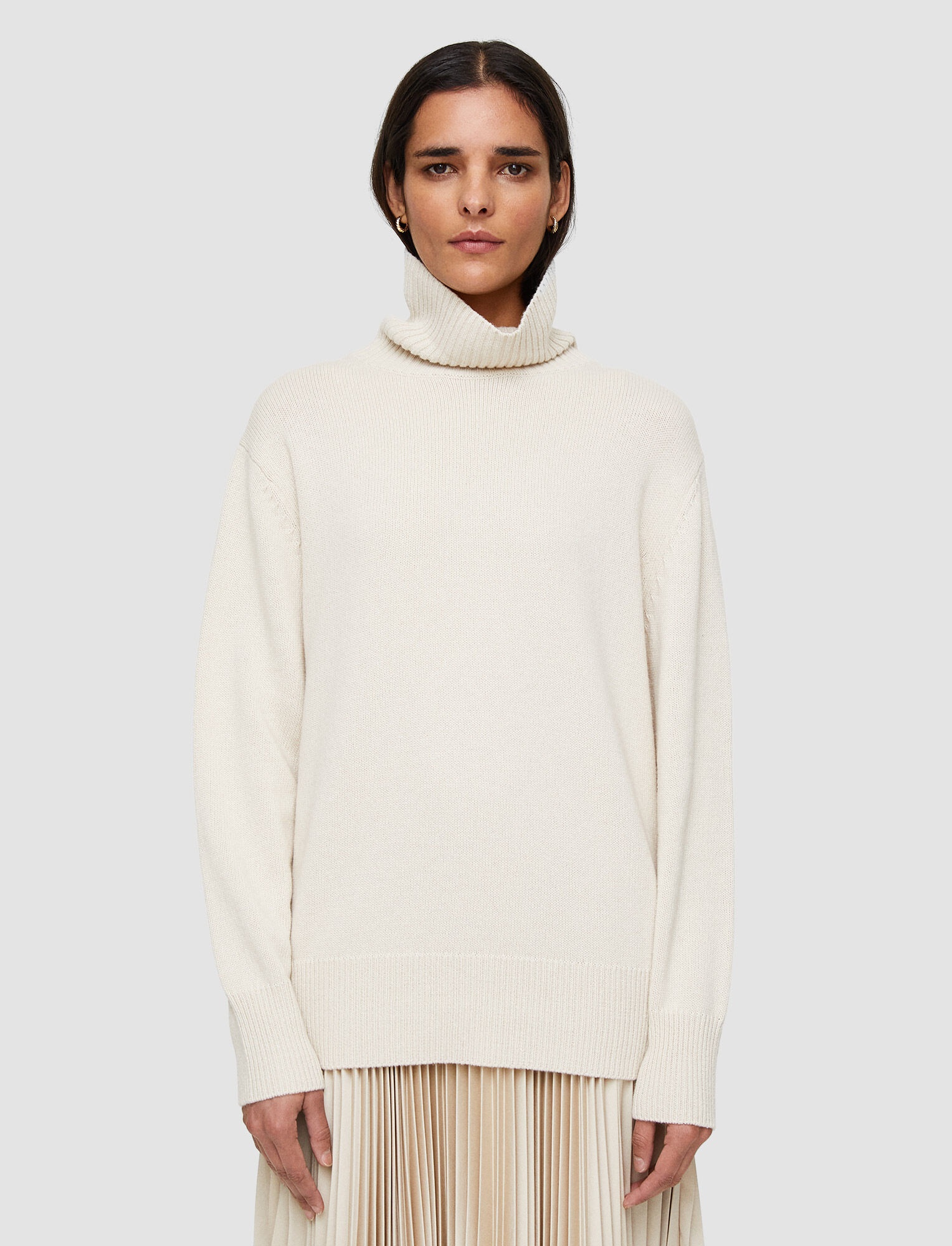 Light Knit High Neck Jumper - 3