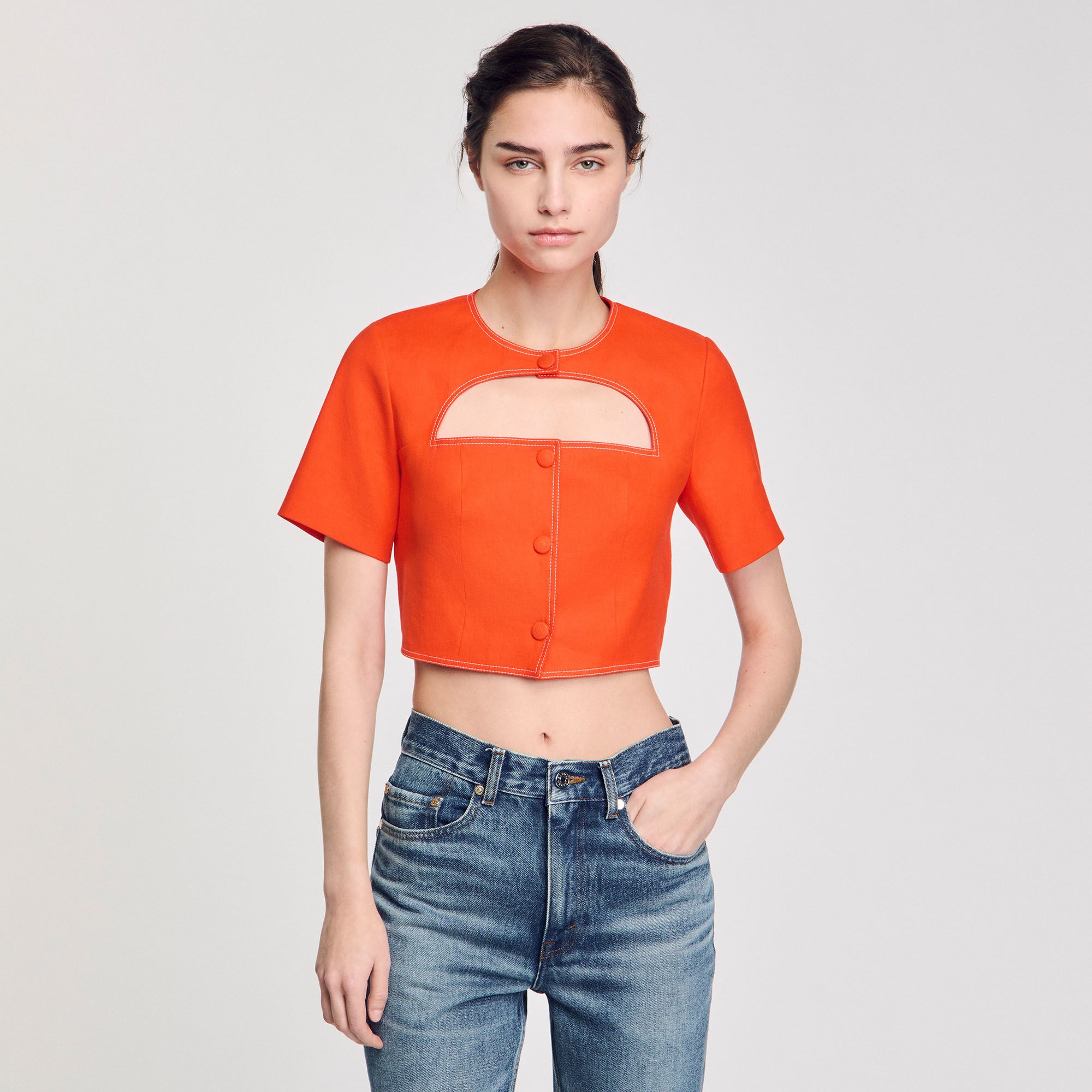 CROP TOP WITH CUTOUT DESIGN - 4