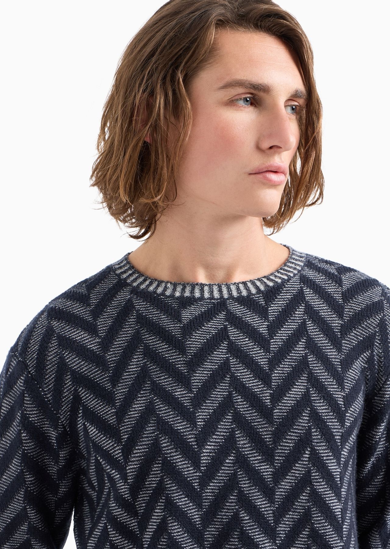 Icon virgin-wool jumper with two-tone jacquard chevron motif - 5