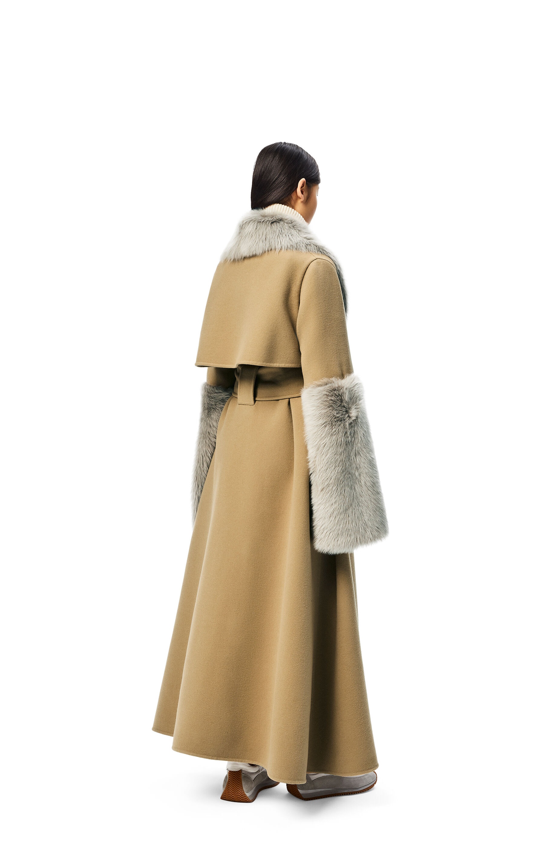 Shearling trim belted coat in wool and cashmere - 5