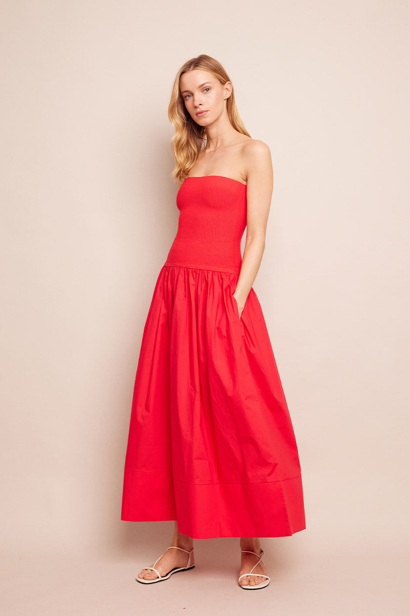 Cara Cara Glasbury Dress
A Stunning Fusion of Knit and Cotton outlook