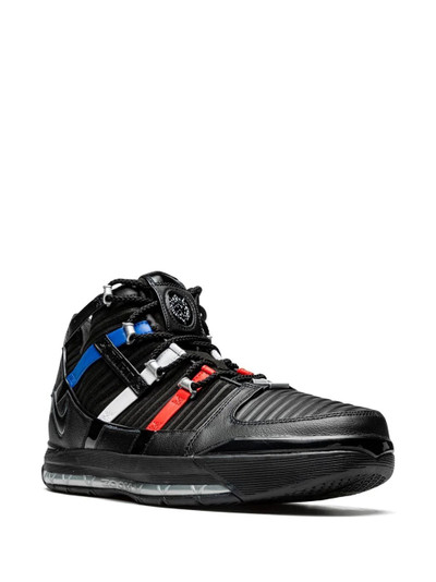 Nike Lebron 3 "Black University" sneakers outlook