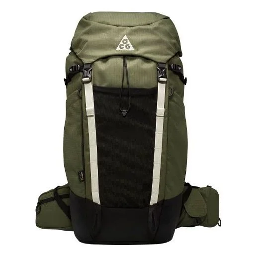 nike acg hiking backpack Daymax 25L Unisex a breathable mesh back panel and supportive chest and waist straps help distribute weight more evenly Backpack Nike Usa Acg Vintage