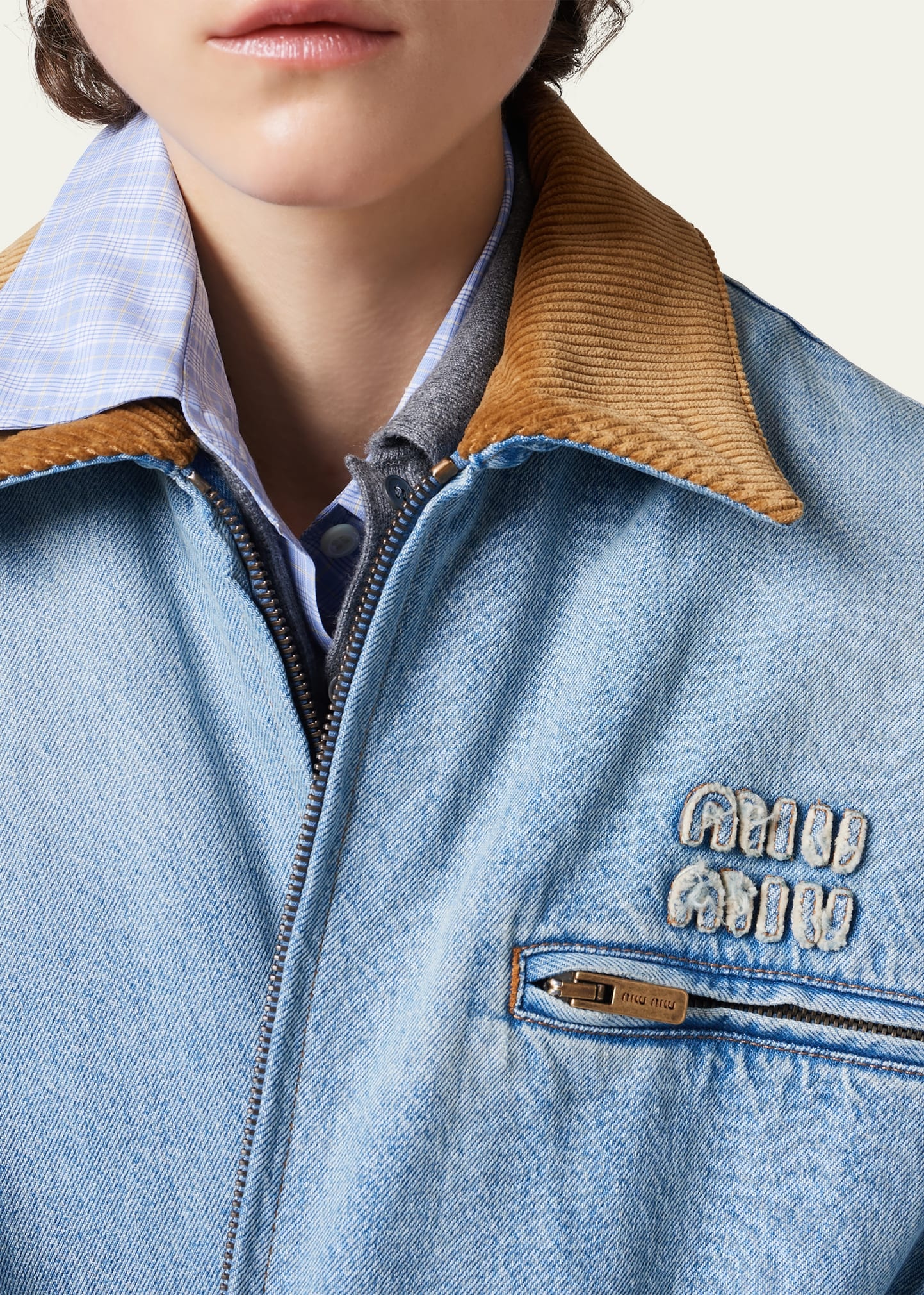 【日本入手困難】Chambray jacket with velvet collar Rounded Trucker Jacket with Bonded Seams in VINTAGE MEDIUM