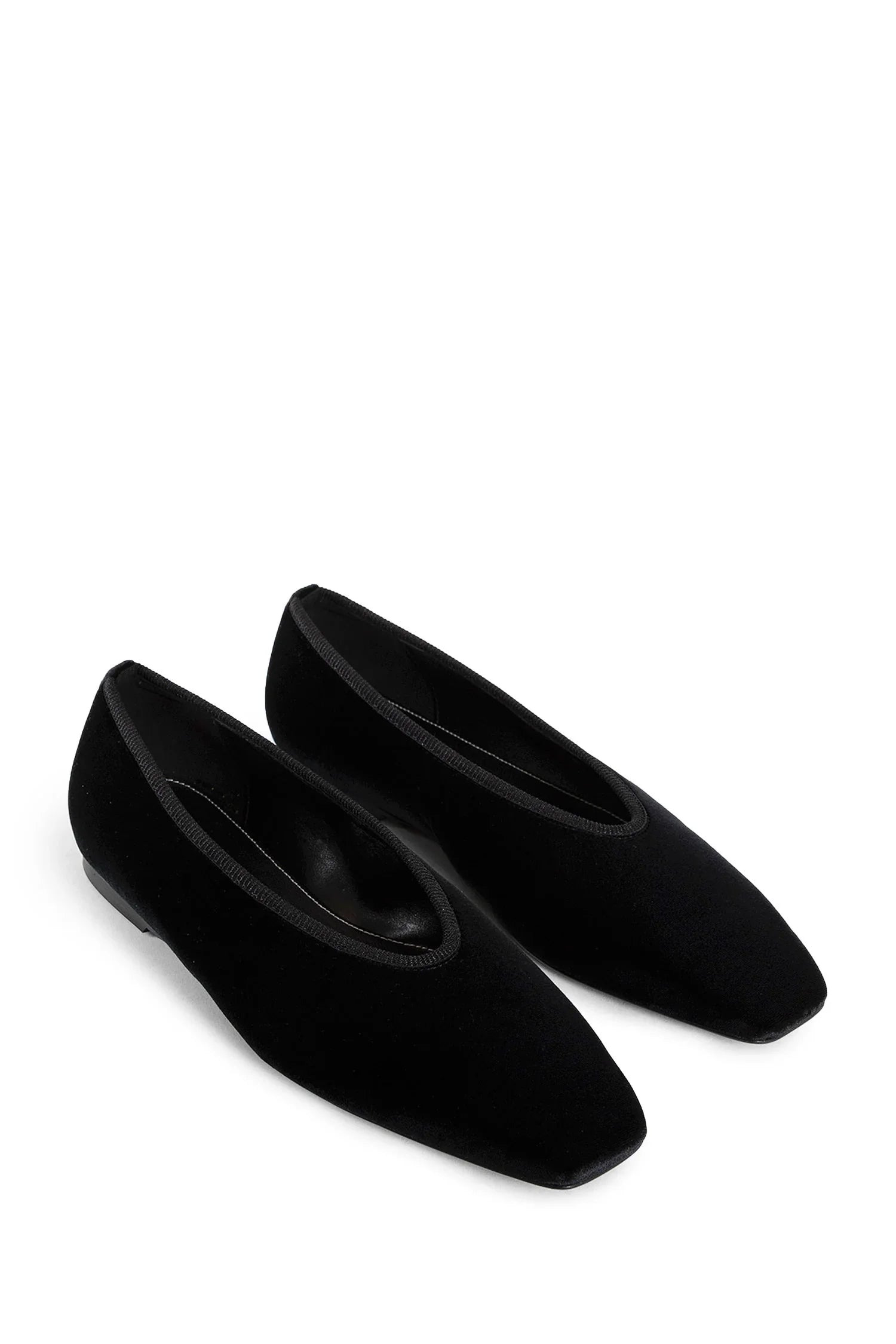 Minimalist-Velvet-Ballerinas - 6