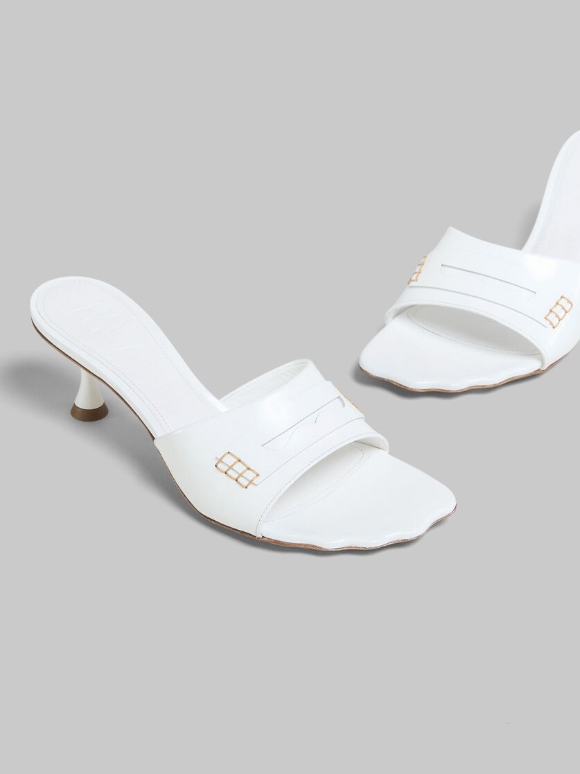 WHITE LEATHER MOONLIGHT SANDAL WITH SCULPTED TOE - 4