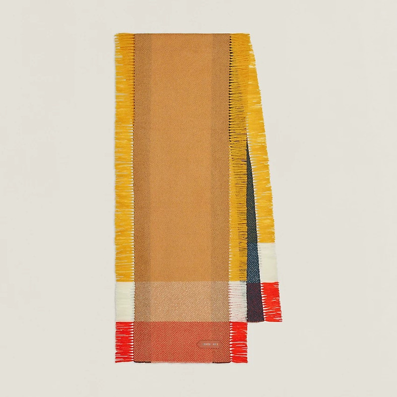 Hermès Parade muffler outlook