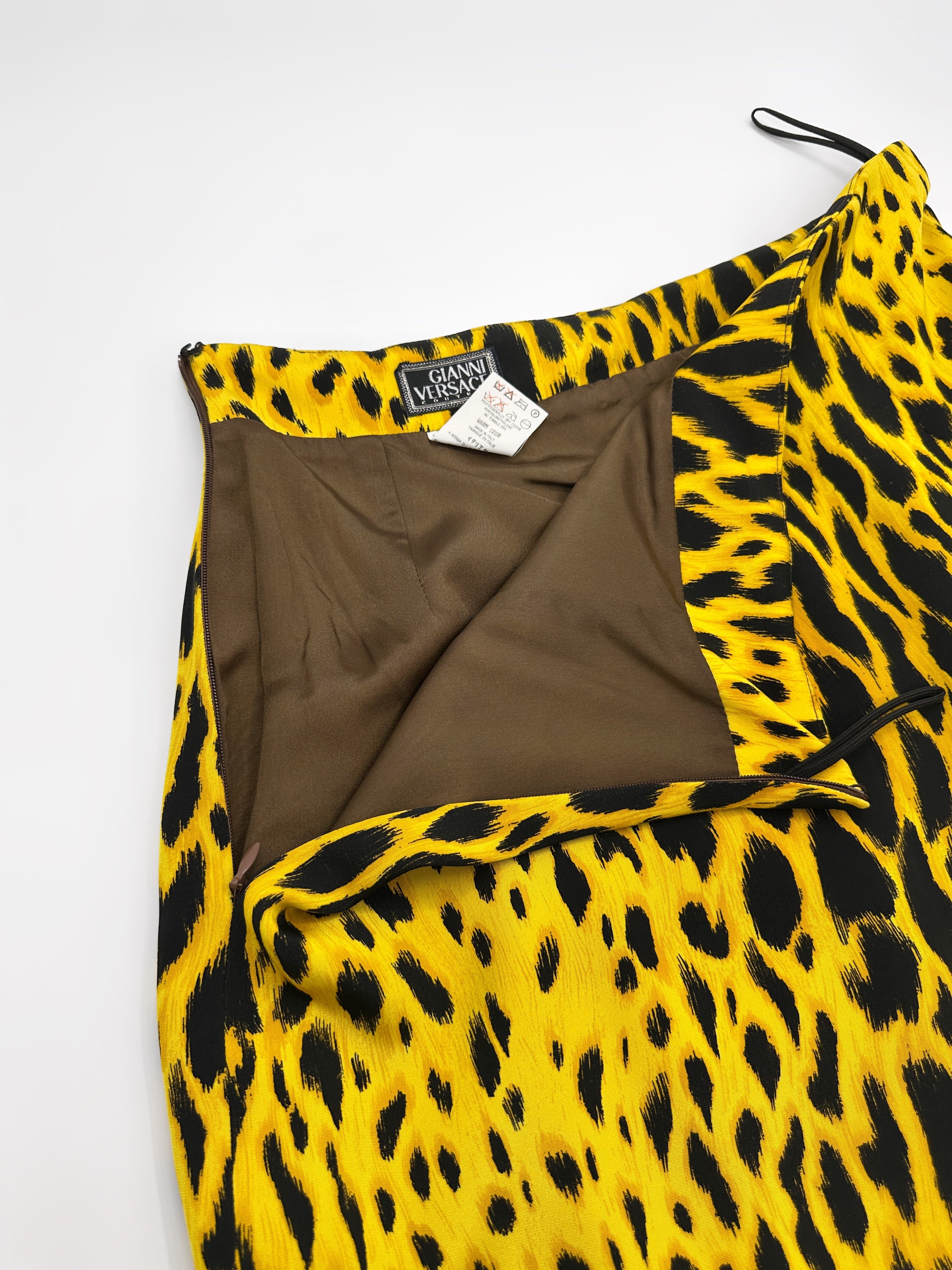 MONUMENTAL Gianni Versace Spring 1992 ANIMALIER Runway Leopard Print Silk Blazer Skirt Set 42 - 24