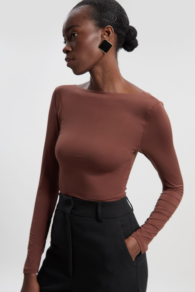Contour Jersey Scoop Back Long Sleeve T-shirt - 1