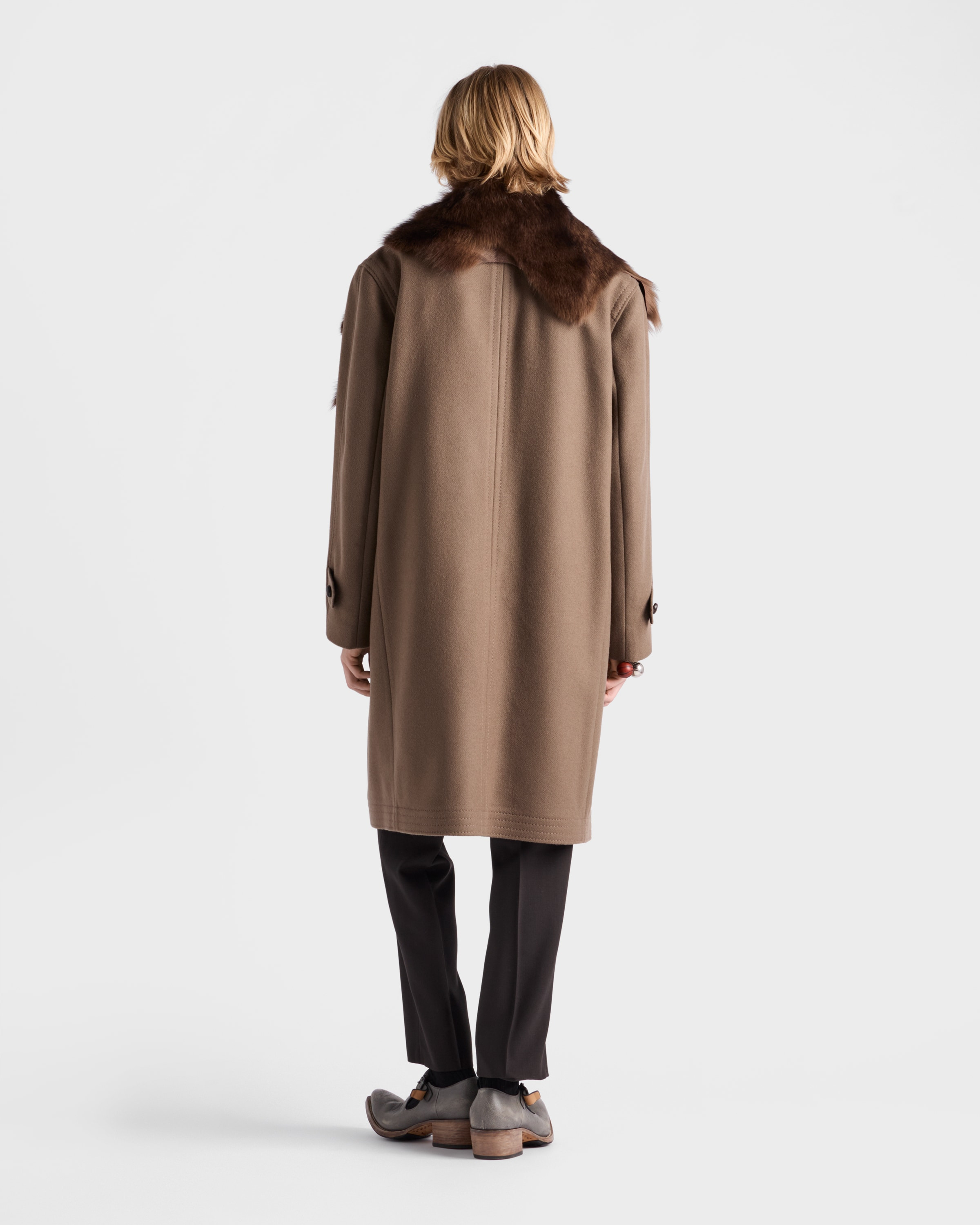 Wool coat with shearling collar - 5