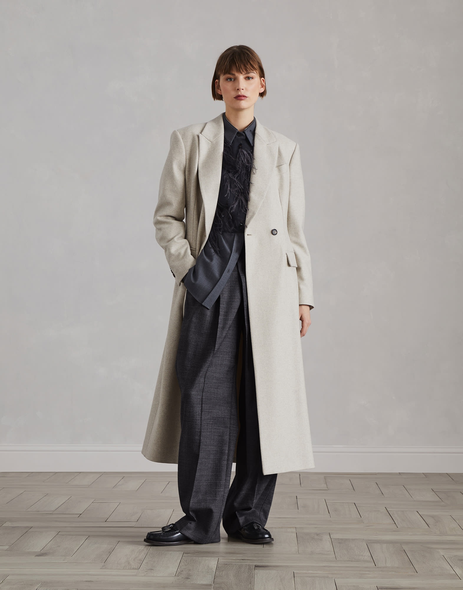 Lightweight wool cloth coat with monili - 5