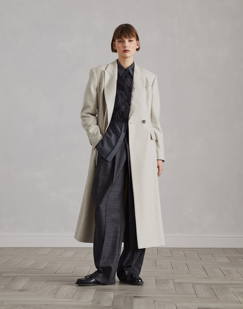 Lightweight wool cloth coat with monili 5
