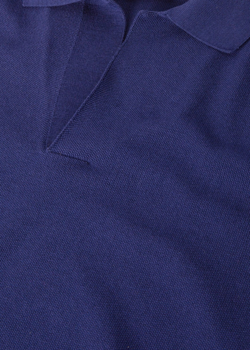 Buttonless Polo Shirt 3