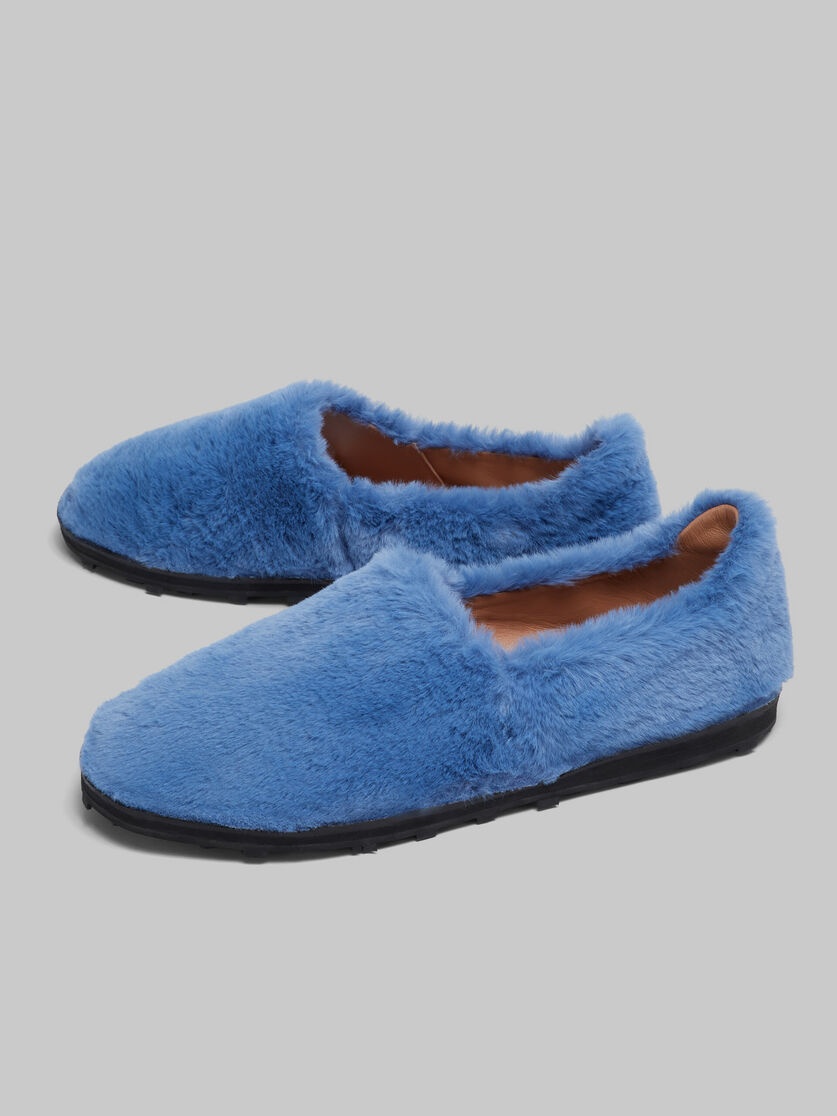 BLUE SLIP-ON LOAFER IN FAUX FUR - 4