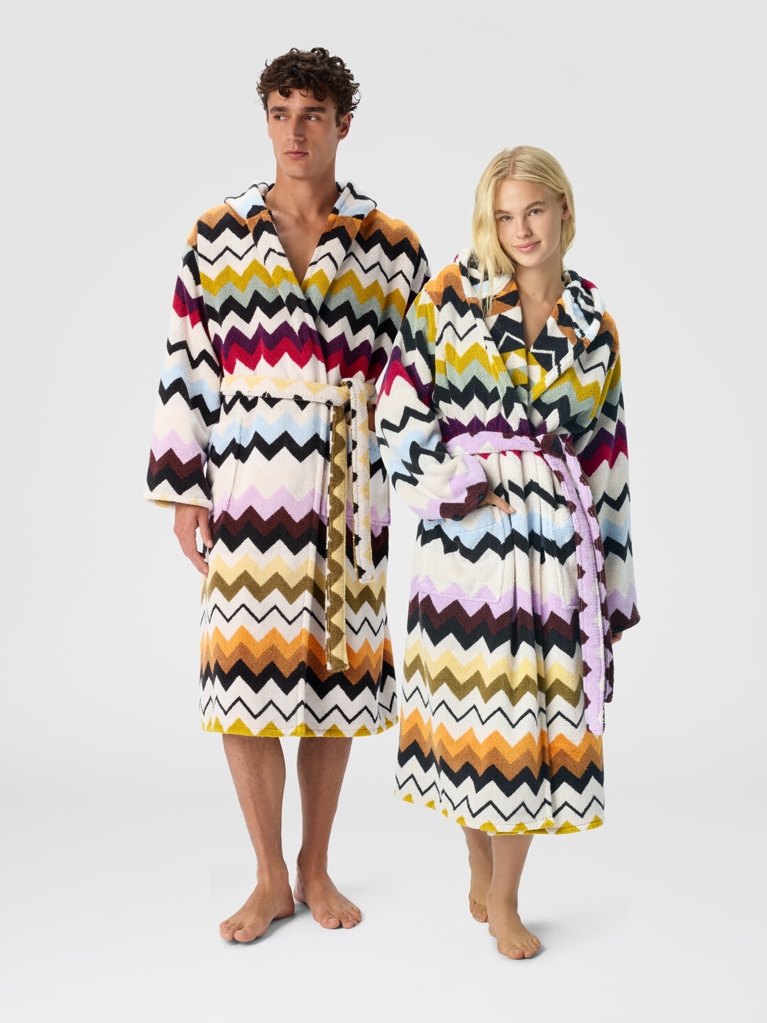 Murrina Hooded Bathrobe in cotton terry with zig zag pattern - 2