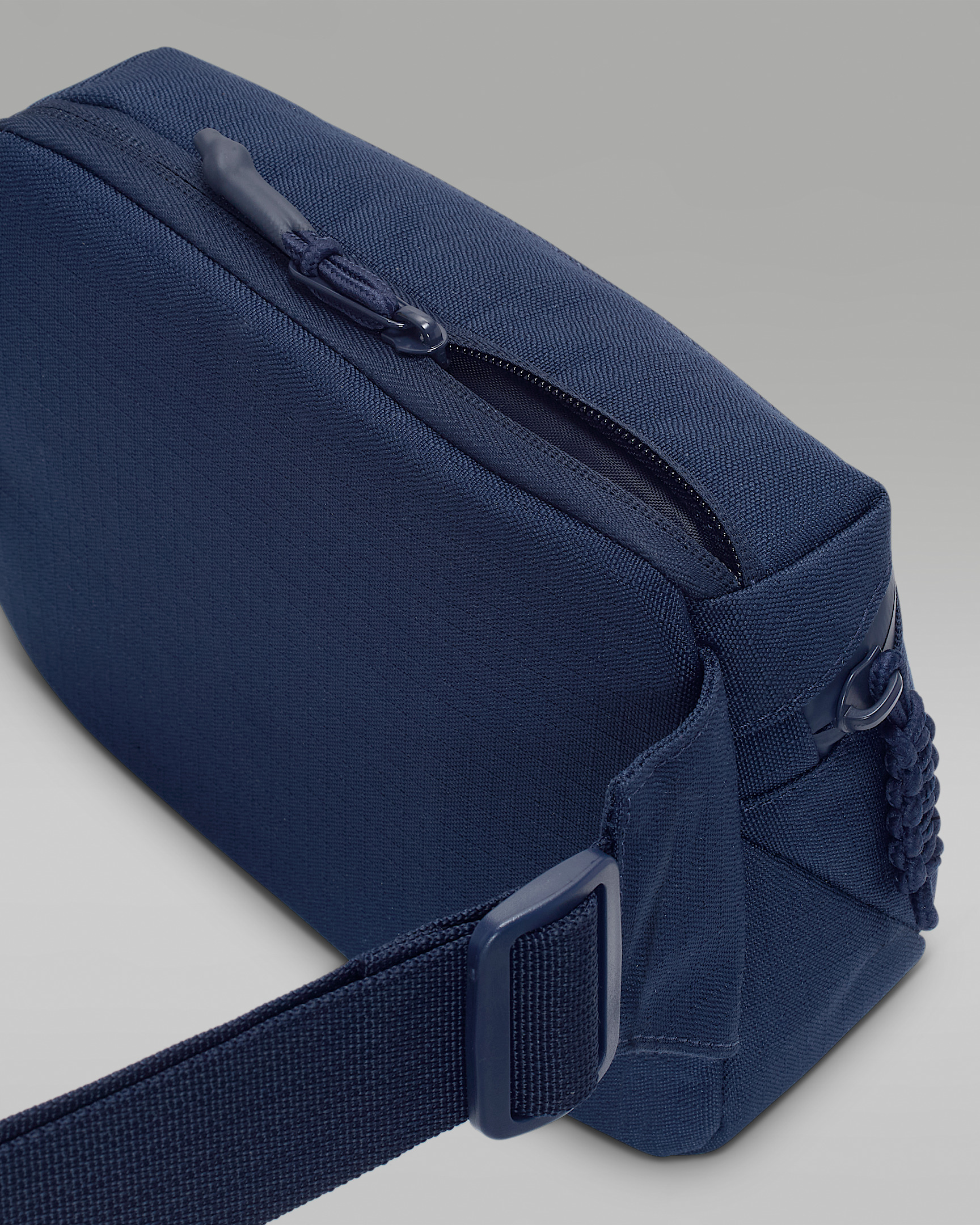 Jordan Franchise Crossbody Bag (2L) - 5
