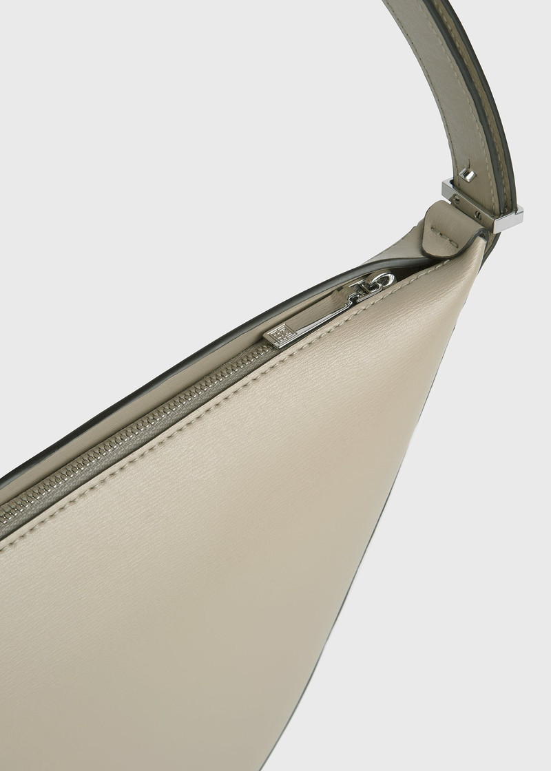 Leather scooped sling fawn 5