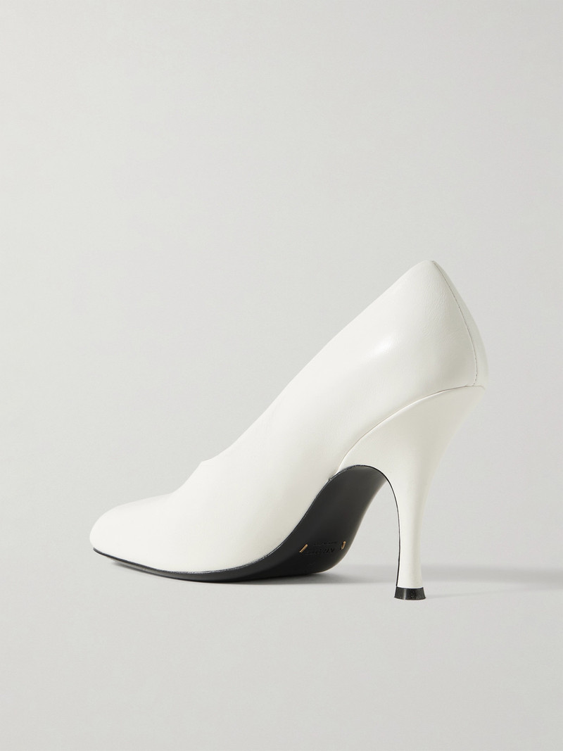 Eva Cutout Leather Pumps 3