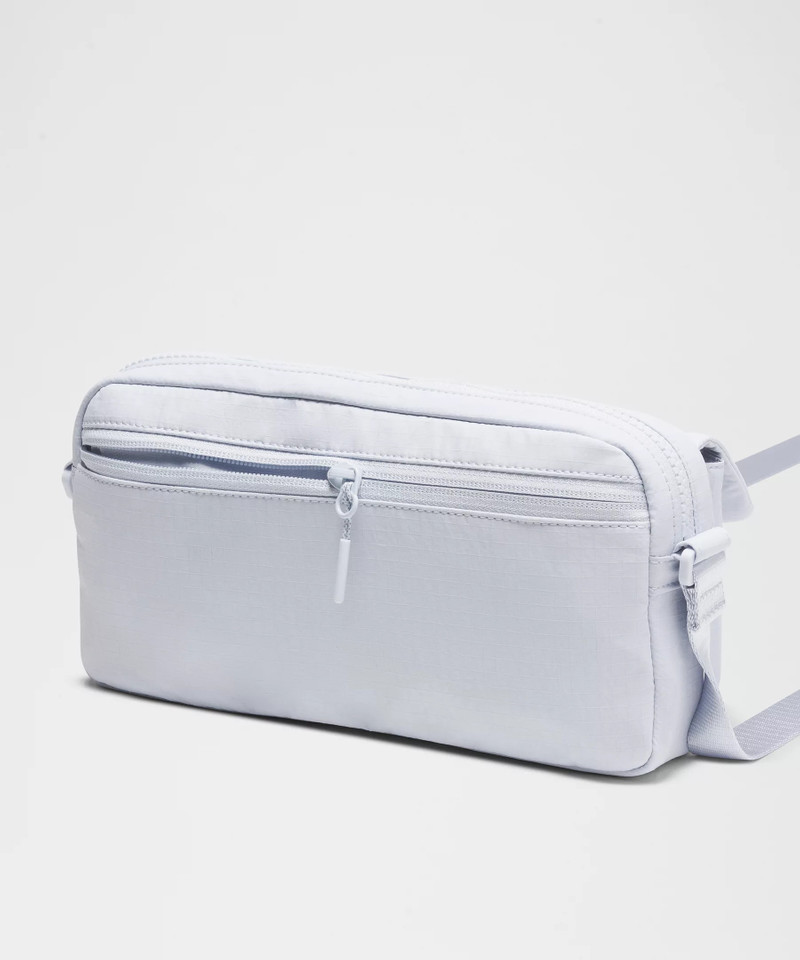 Multi-Pocket Crossbody Bag 2.5L 5