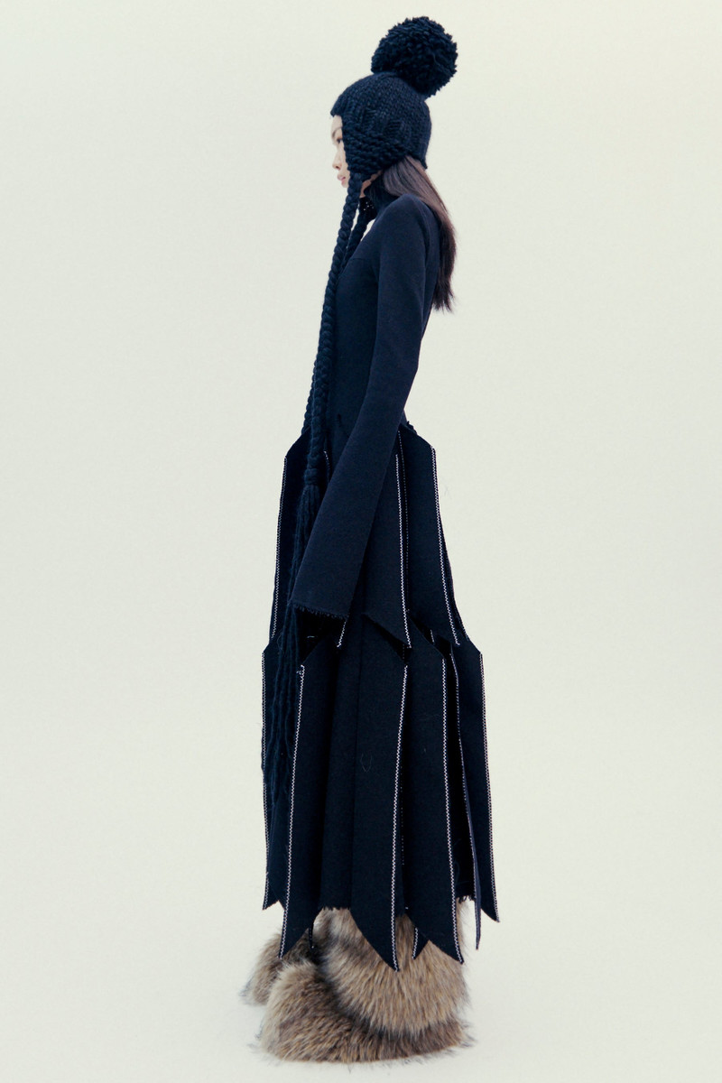 DRESS WITH PANELS BLACK 3