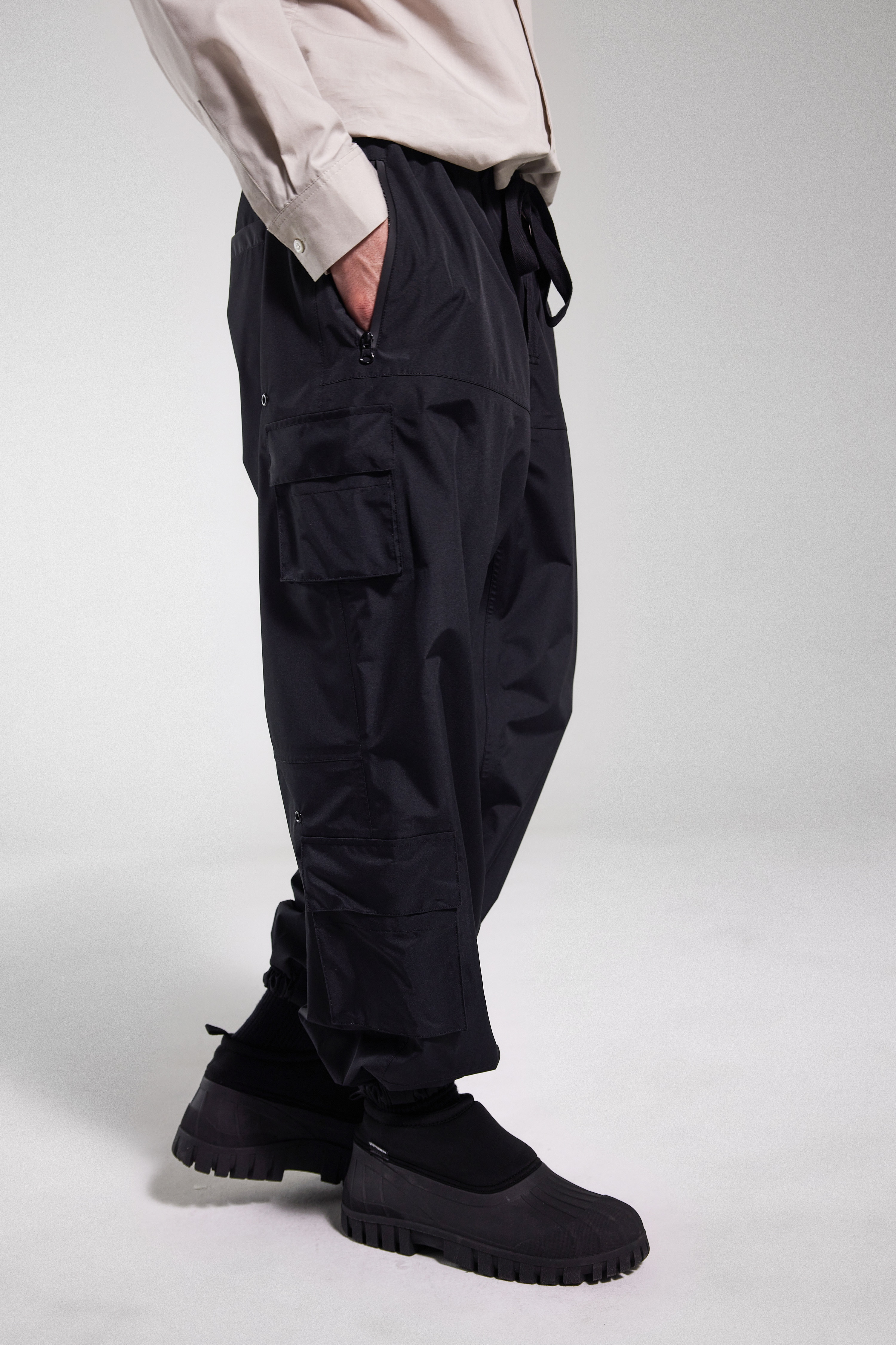 Kvala Lightweight Trousers Black - 6
