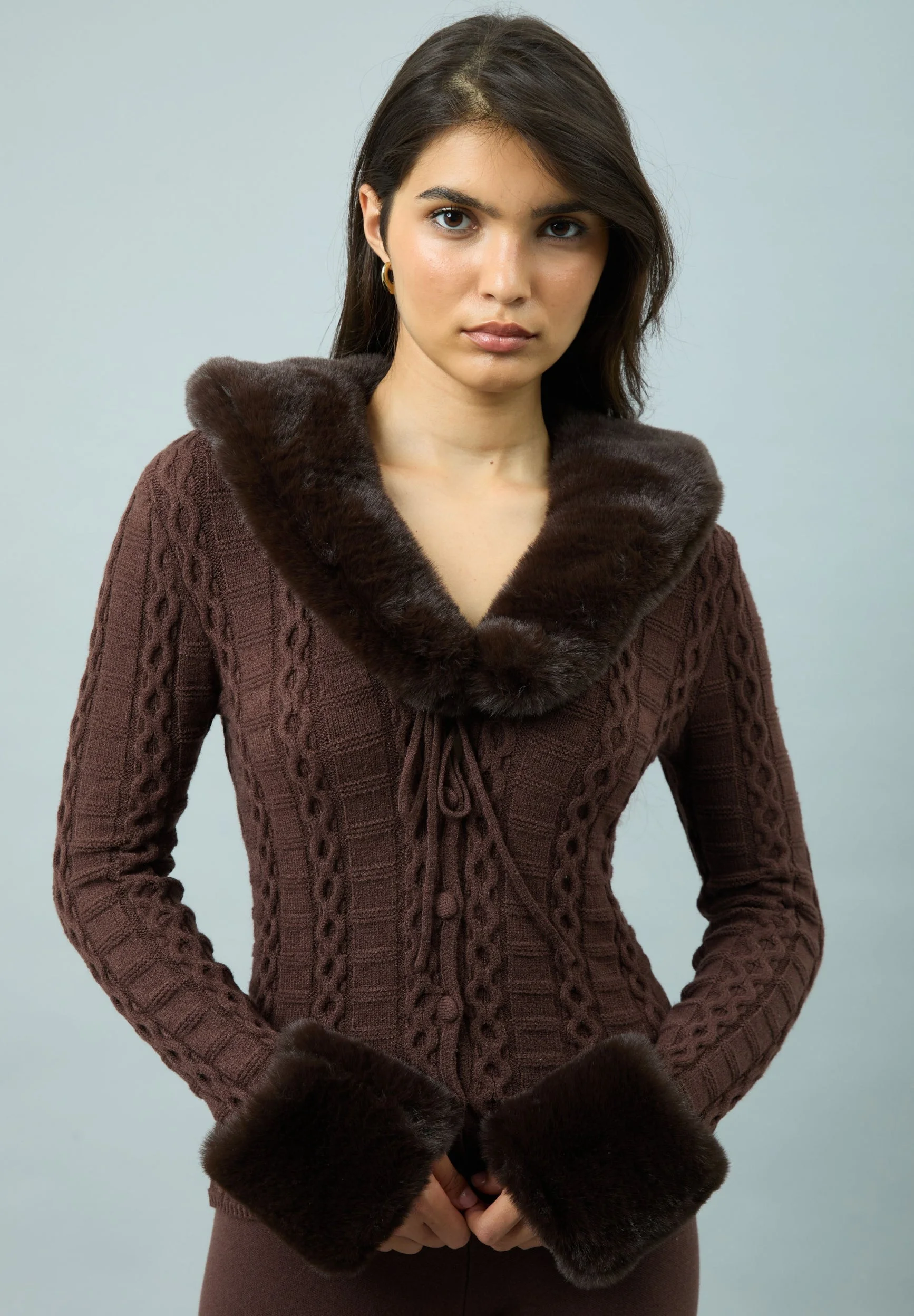 CHOCOLATE FUR COLLAR CABLE PEGGY - 1