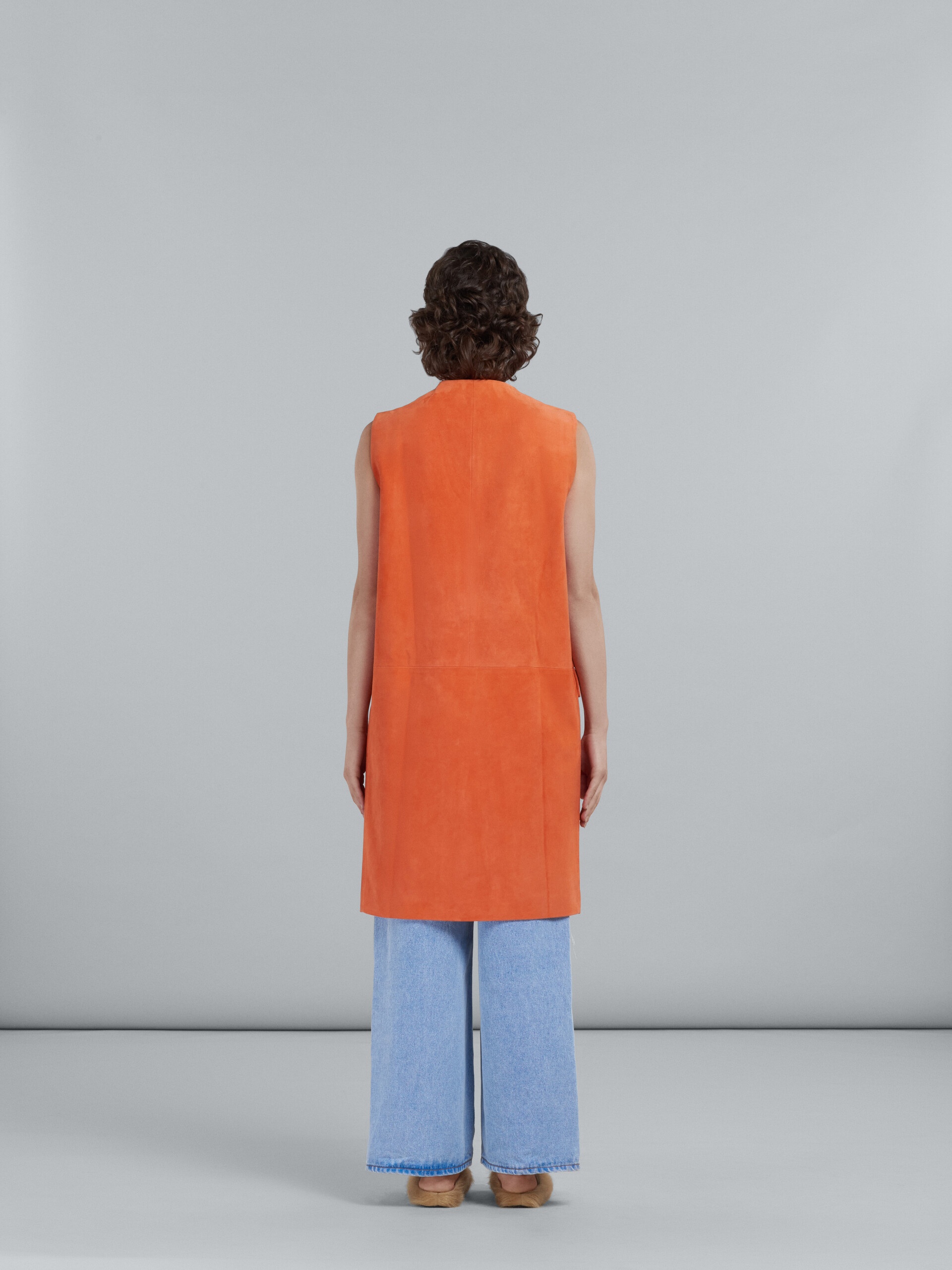 LONG VEST IN ORANGE SUEDE - 3