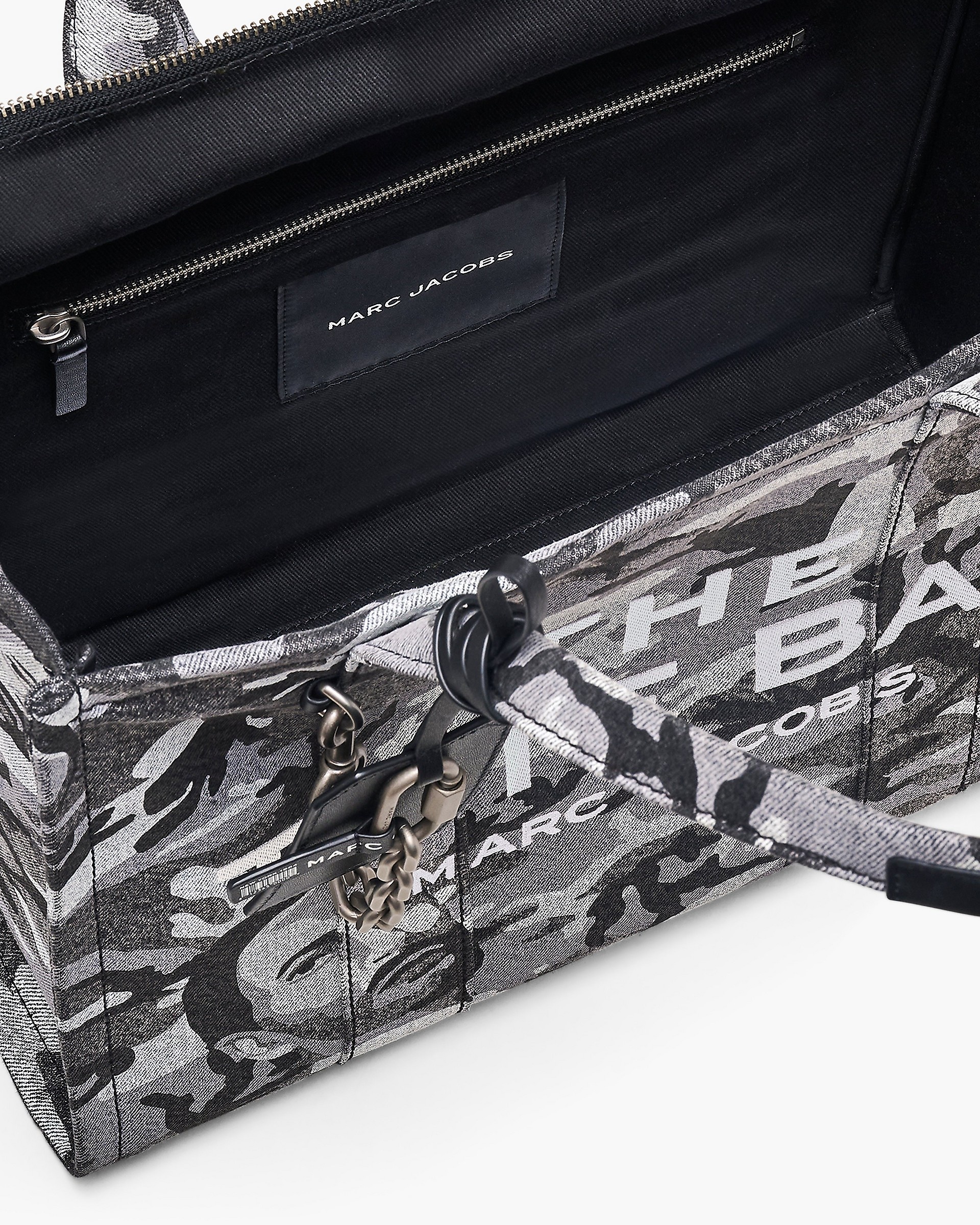 THE MARC CAMO DENIM LARGE TOTE BAG - 7