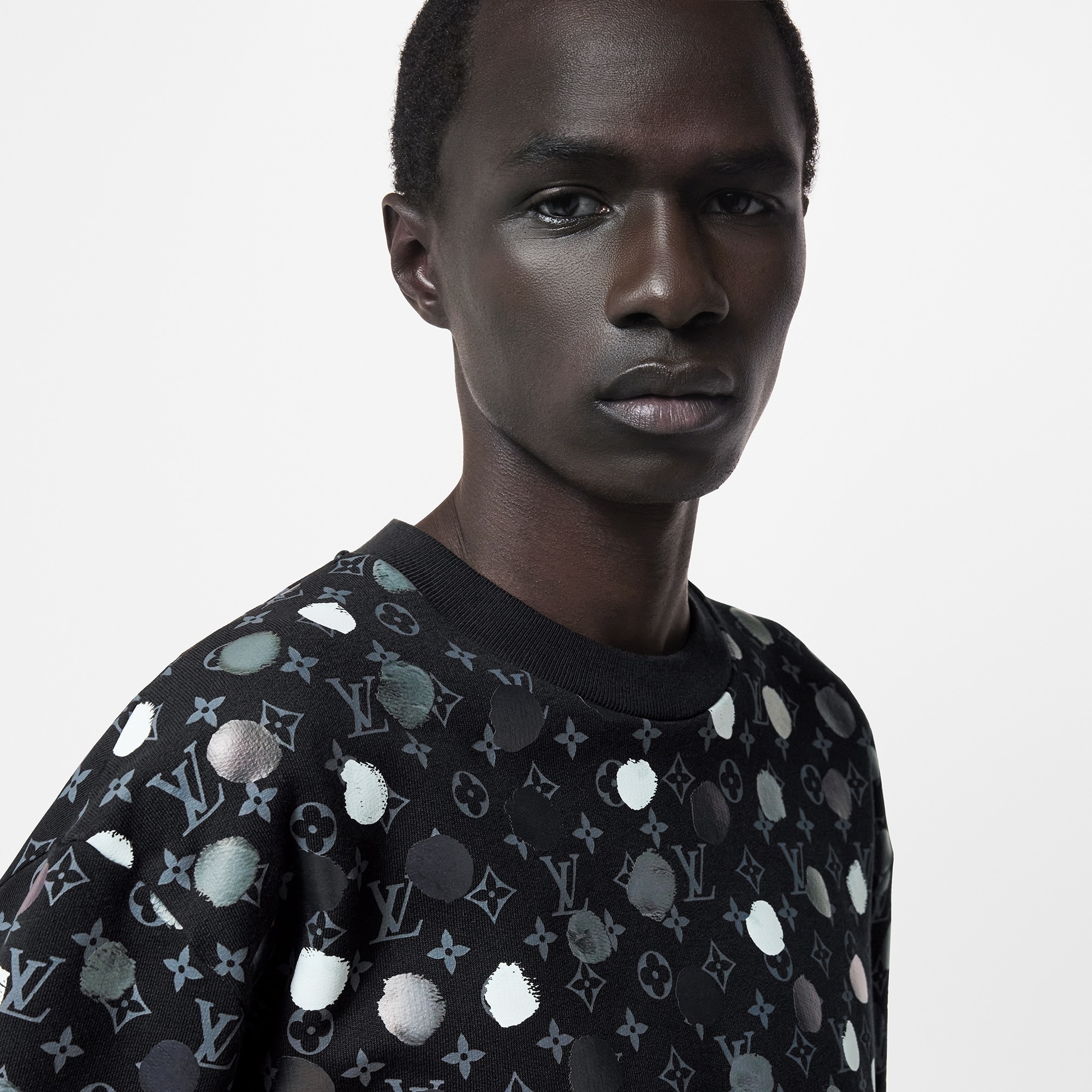 LV x YK Painted Dots Printed Crewneck - 4