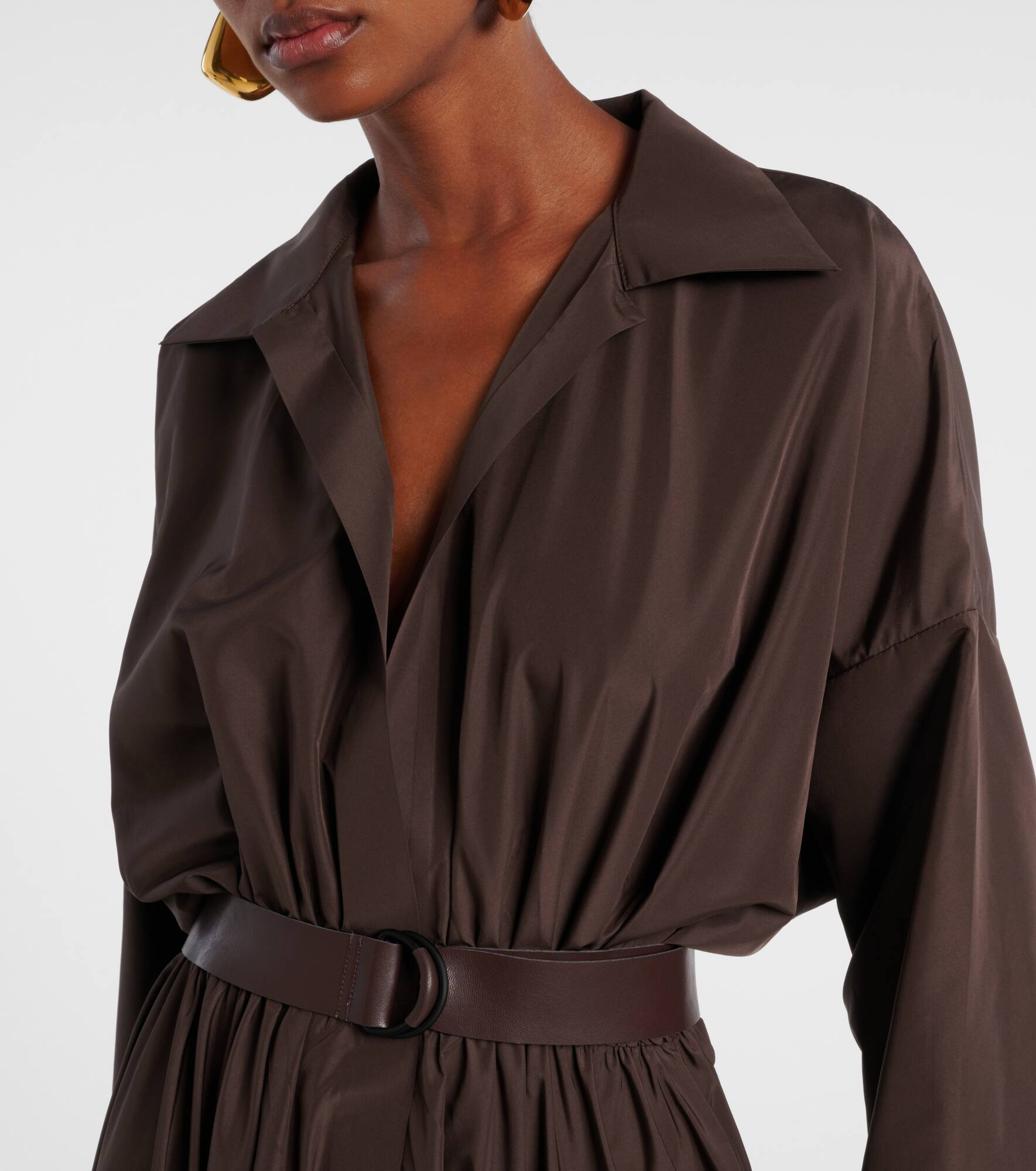 Oversized flared gown - 4
