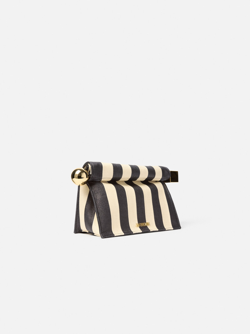 The Rond Carré clutch 3