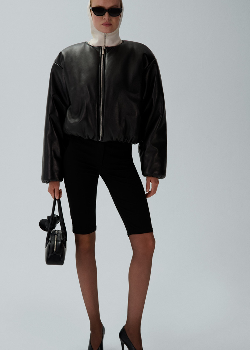 MAGDA BUTRYM Cropped bicycle trousers in black outlook